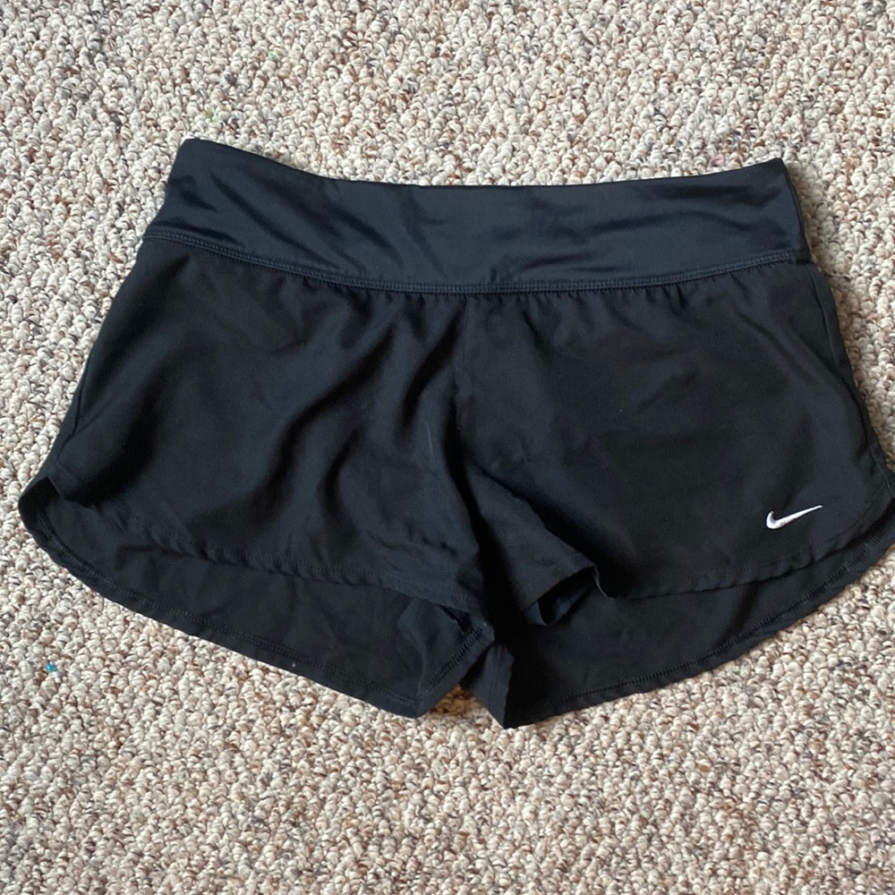 Low waisted Nike shorts